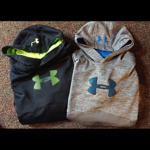 Men's Small Under Amour Hoodies - pair